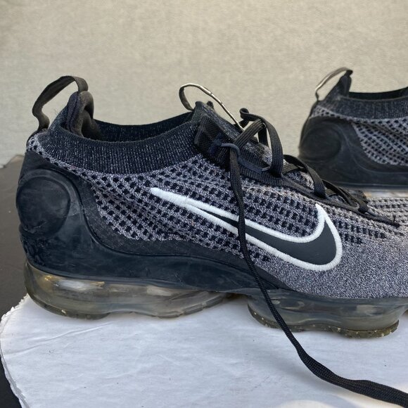 Nike Air Vapormax 2021 FK Flyknit Oreo GS Size Mens Size 12 DC9394-001 main image 4
